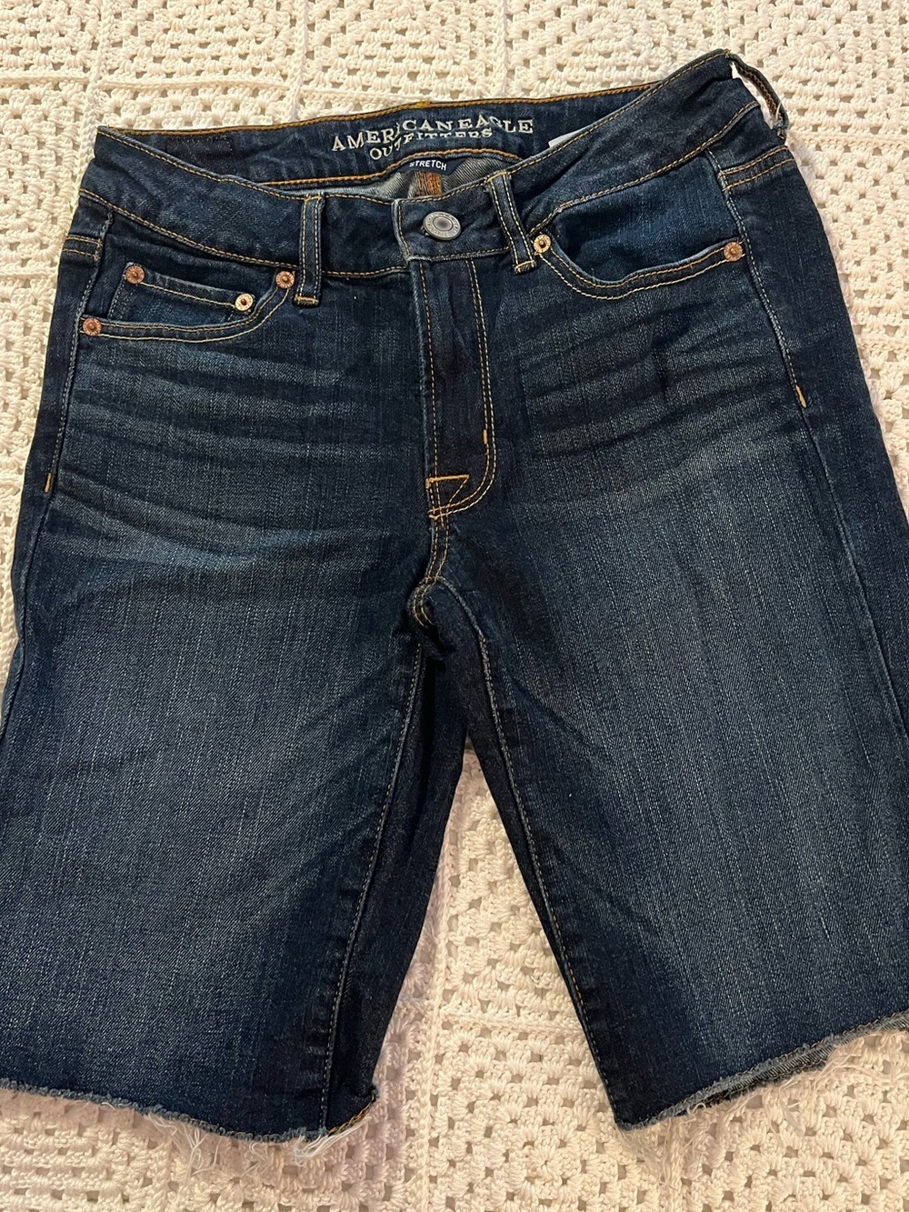 American Eagle Dark Wash Denim Bermuda Skinny Shorts Sz 4